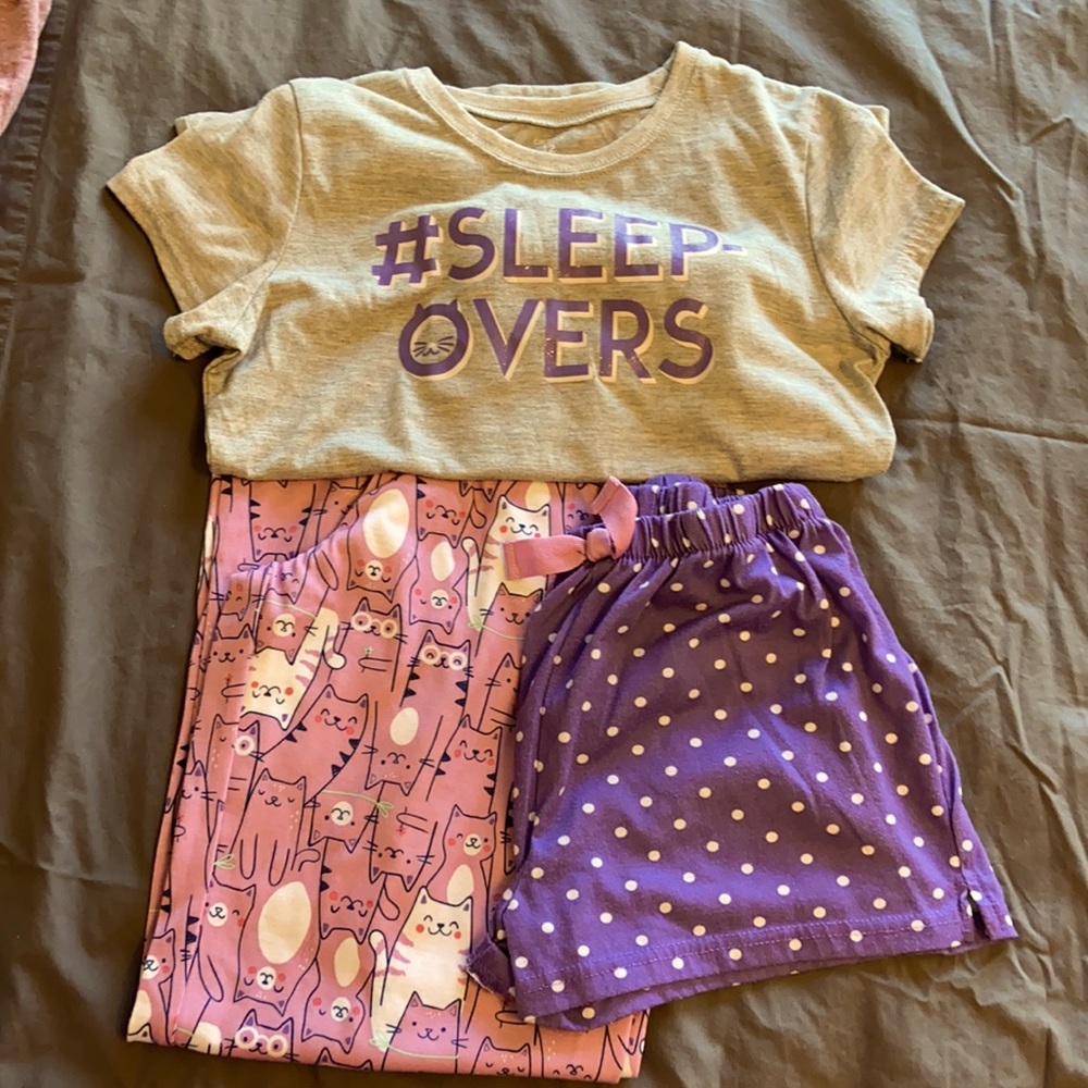Carter’s Girls sleep set